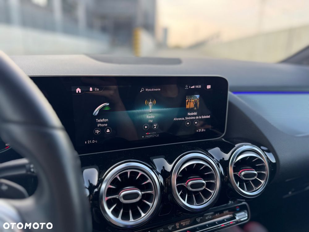 Mercedes-Benz GLA 250 8G-DCT - 21