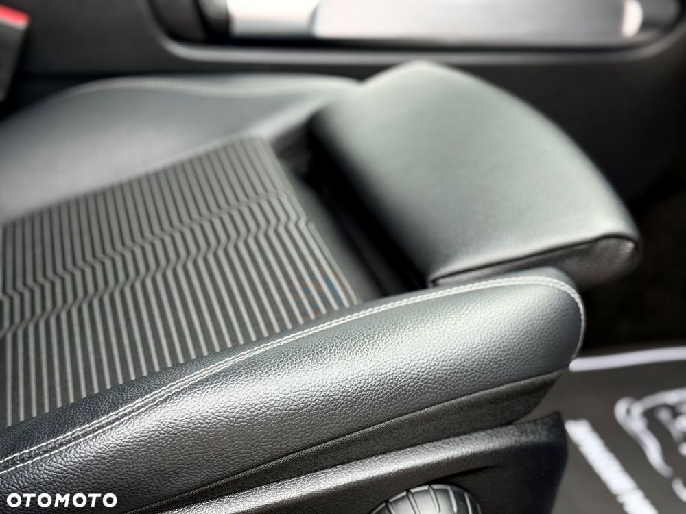 Mercedes-Benz GLB 220 d 8G-DCT AMG Line - 30