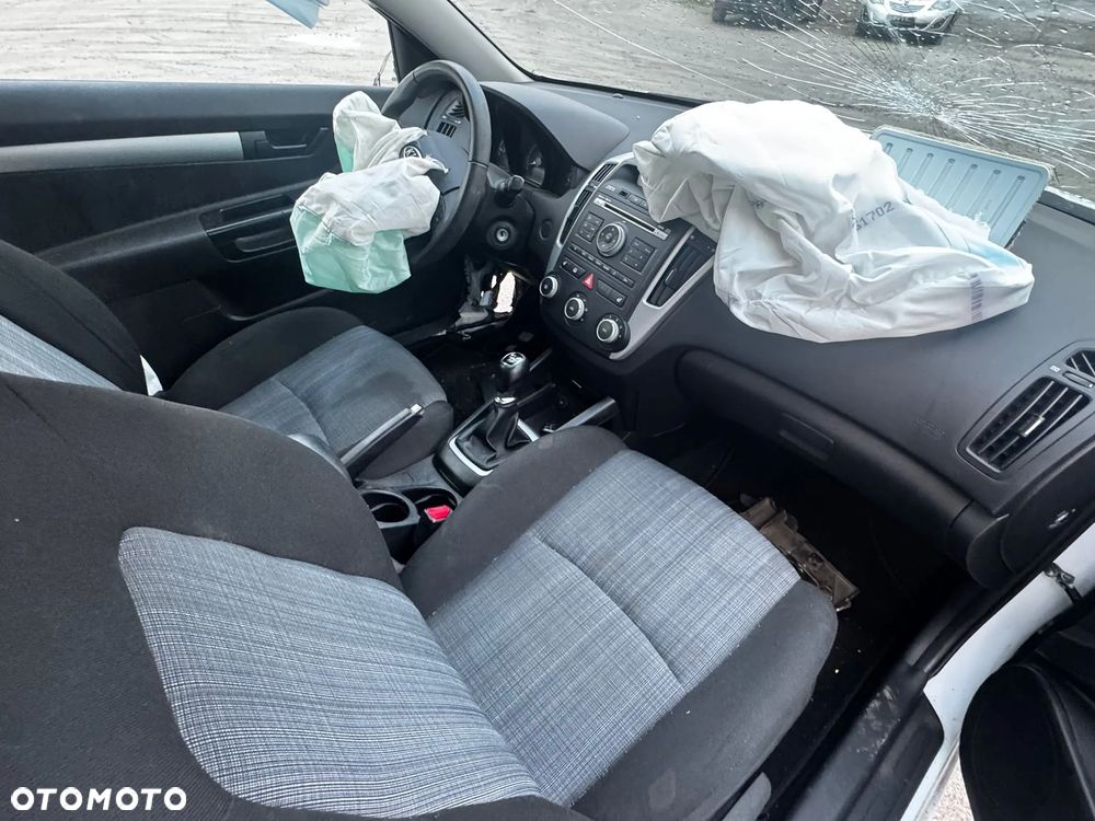 Kia ProCeed pro Ceed 1.6 CVVT Vision - 6