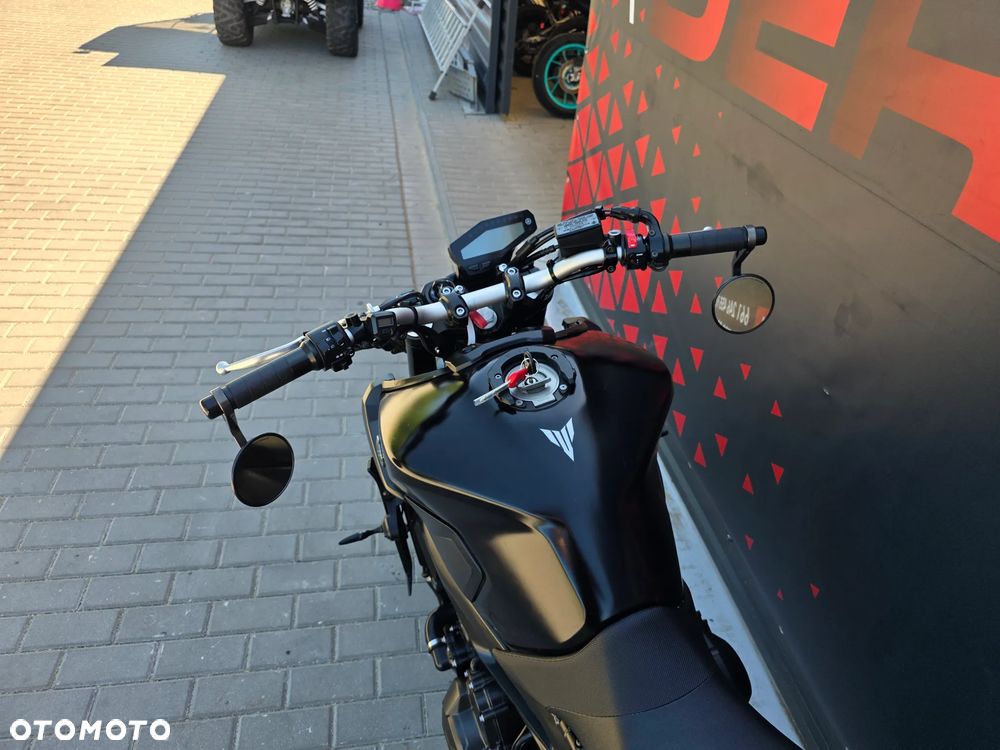Yamaha MT - 19