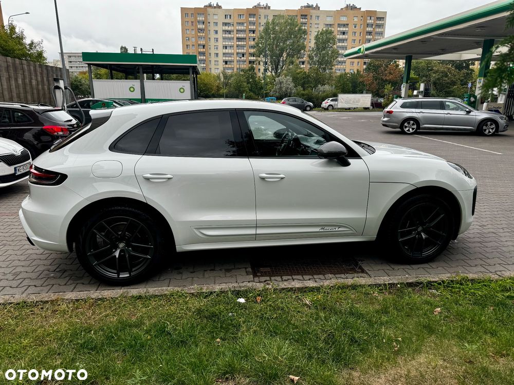 Porsche Macan T - 12