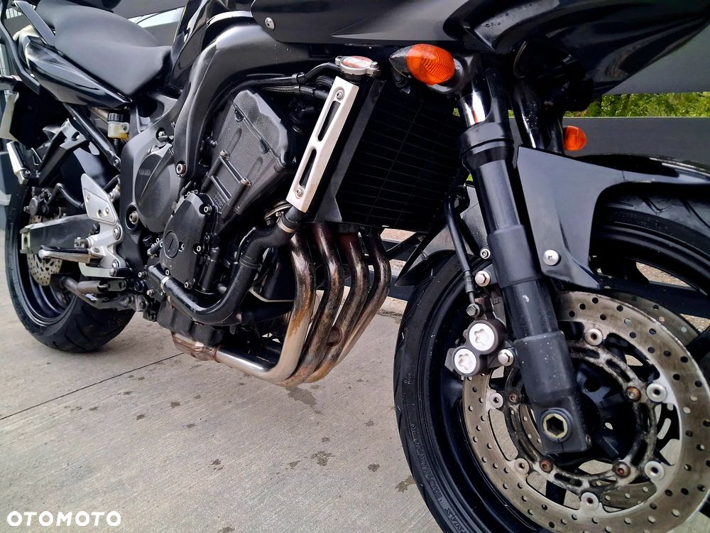 Yamaha FZ6 - 8