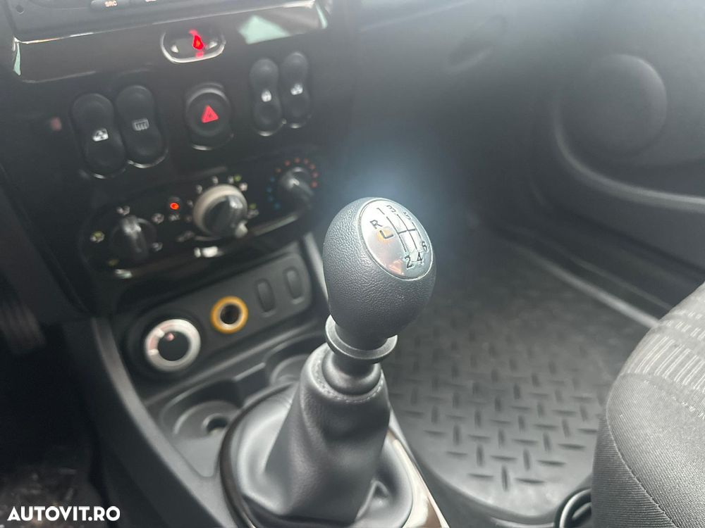 Dacia Duster 1.6 16V 4x4 Ambiance - 13