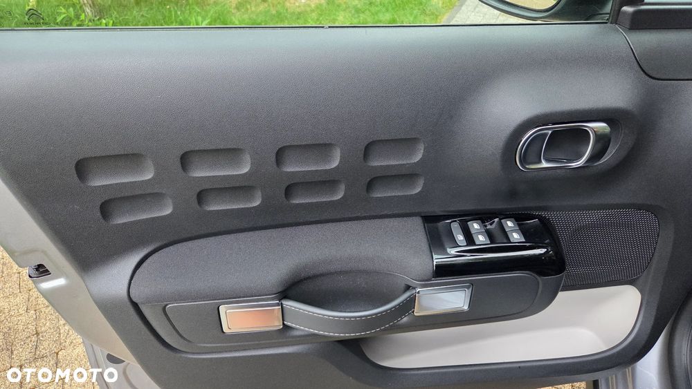 Citroën C3 1.2 PureTech Shine - 10
