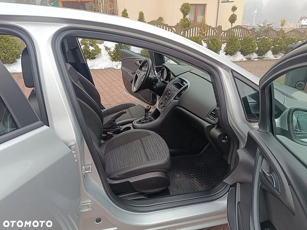 Opel Astra 1.6 Cosmo - 11