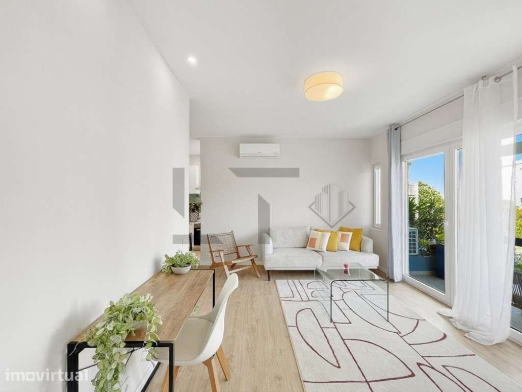 Apartamento T1 Mobilado com Varanda para Arrendamento no Centro de ... - Grande imagem: 3/17