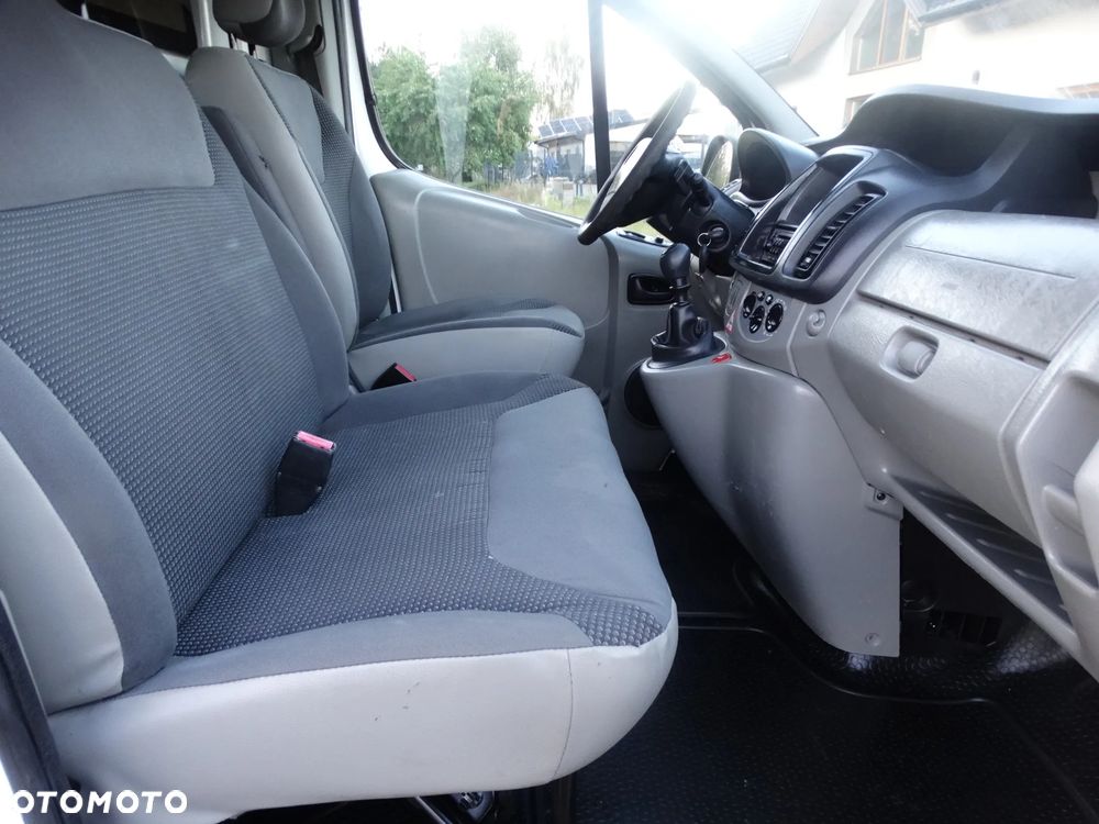 Opel Vivaro - 18