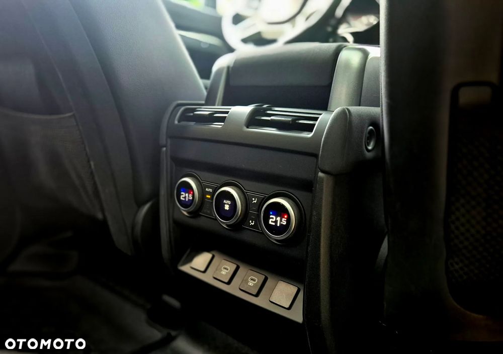 Land Rover Defender 3.0 P400 mHEV XS Edition - 12