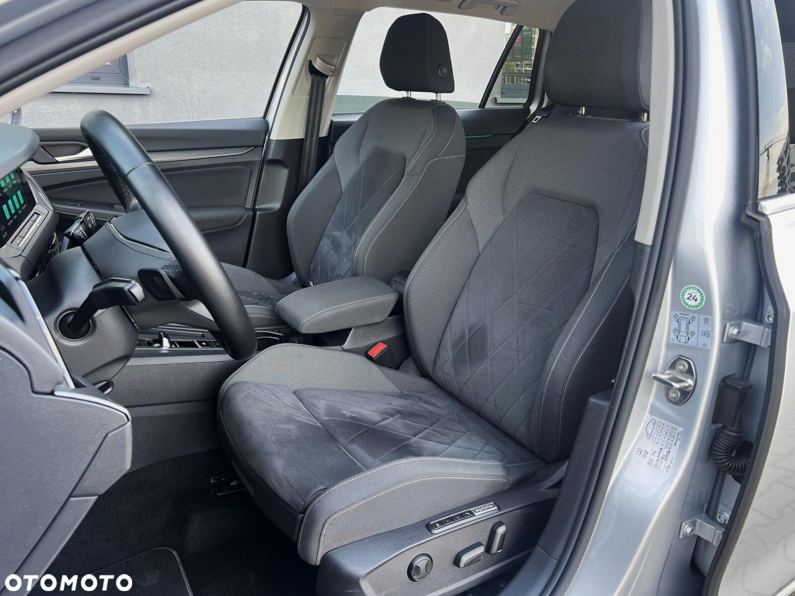 Volkswagen Golf VIII 2.0 TDI Style DSG - 9