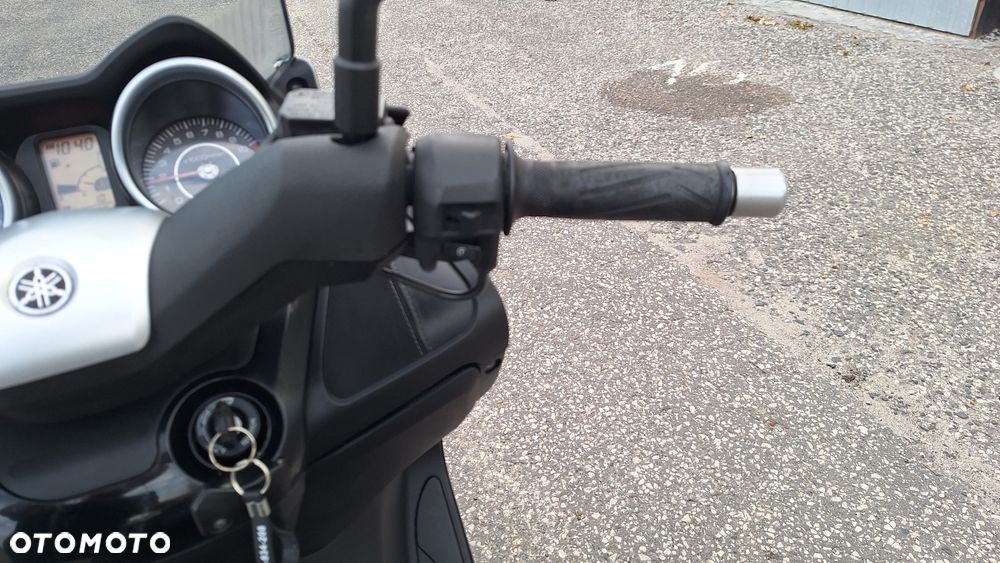 Yamaha X-max - 22