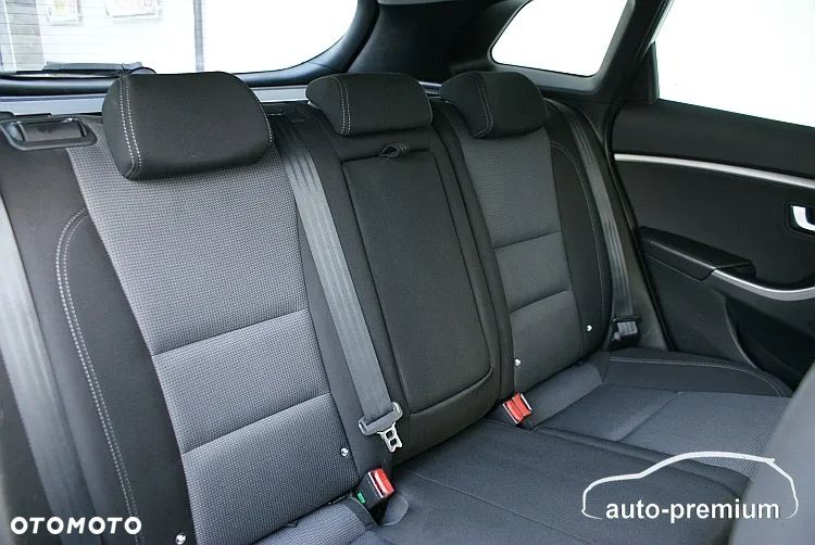 Hyundai i30 1.6 GDI BlueDrive Premium - 27