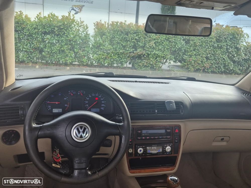 VW Passat 1.9 GL TDI - 11