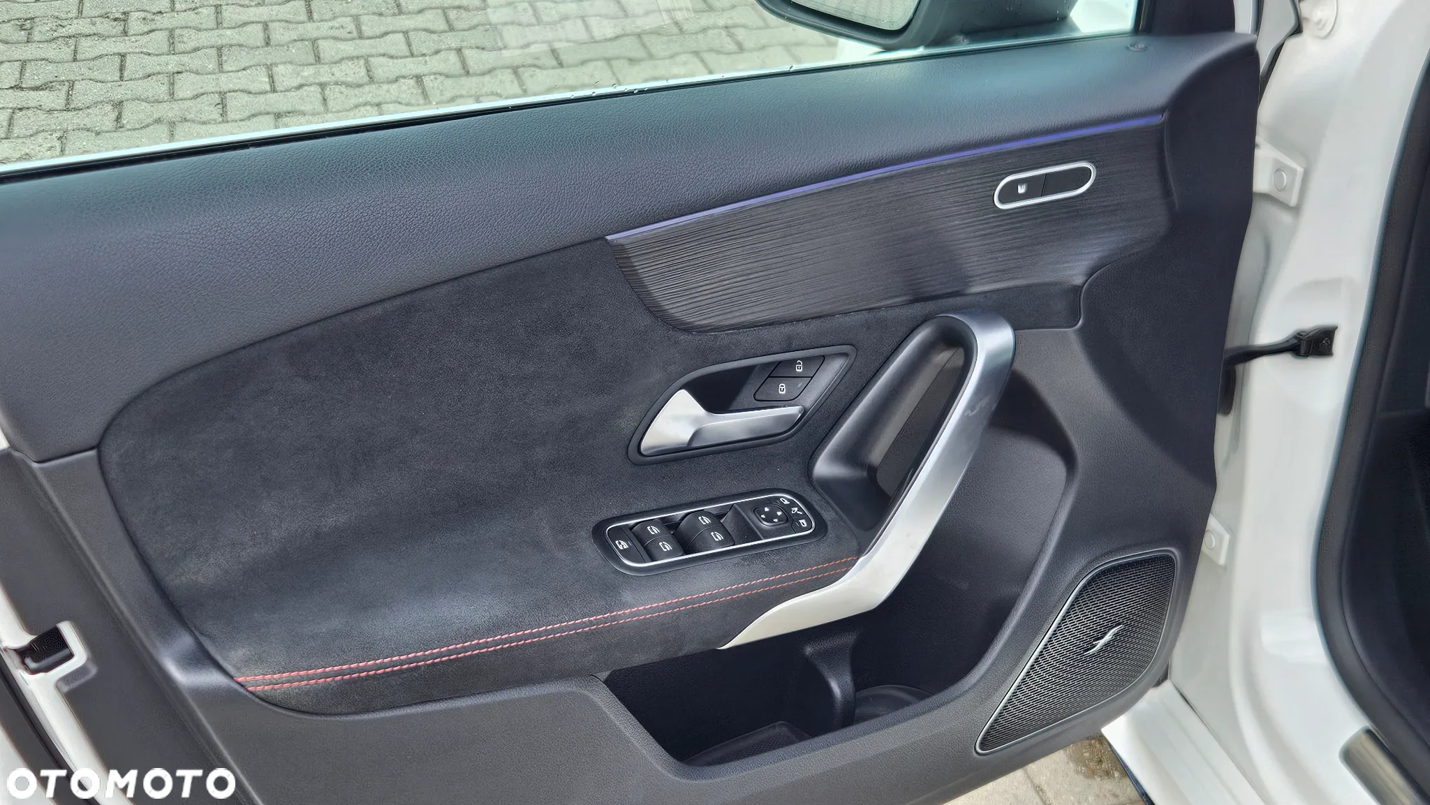Mercedes-Benz Klasa A 220 d 4-Matic AMG Line 8G-DCT - 12