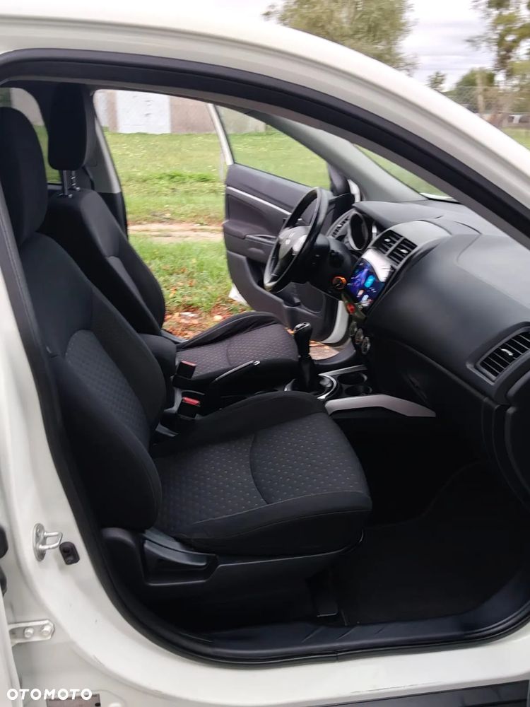 Mitsubishi ASX 1.6 Inform - 9
