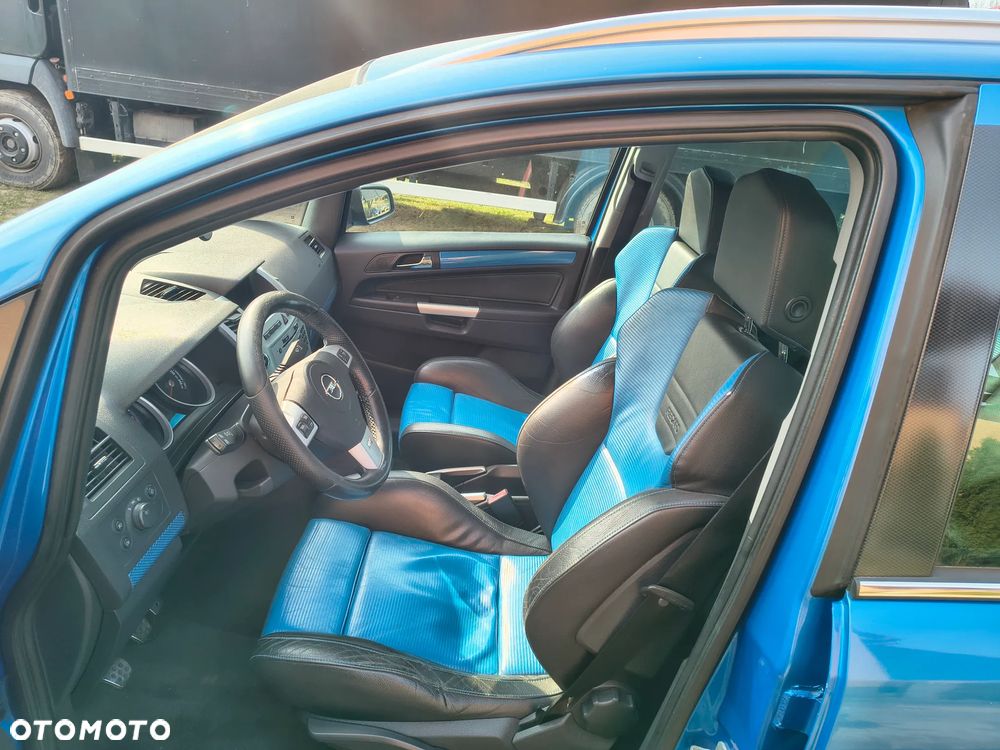 Opel Zafira 2.0 T OPC - 8