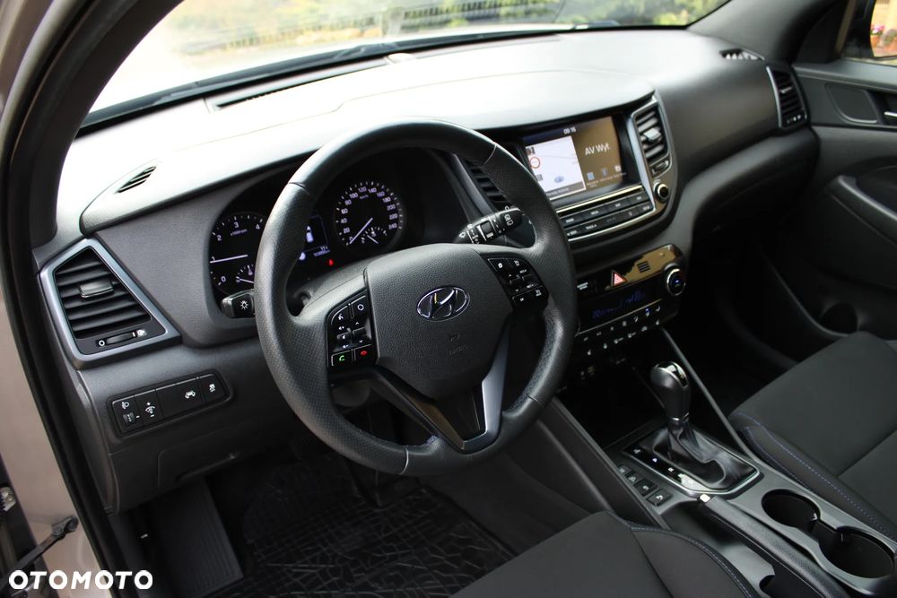 Hyundai Tucson 1.7 CRDI BlueDrive GO 2WD DCT - 16
