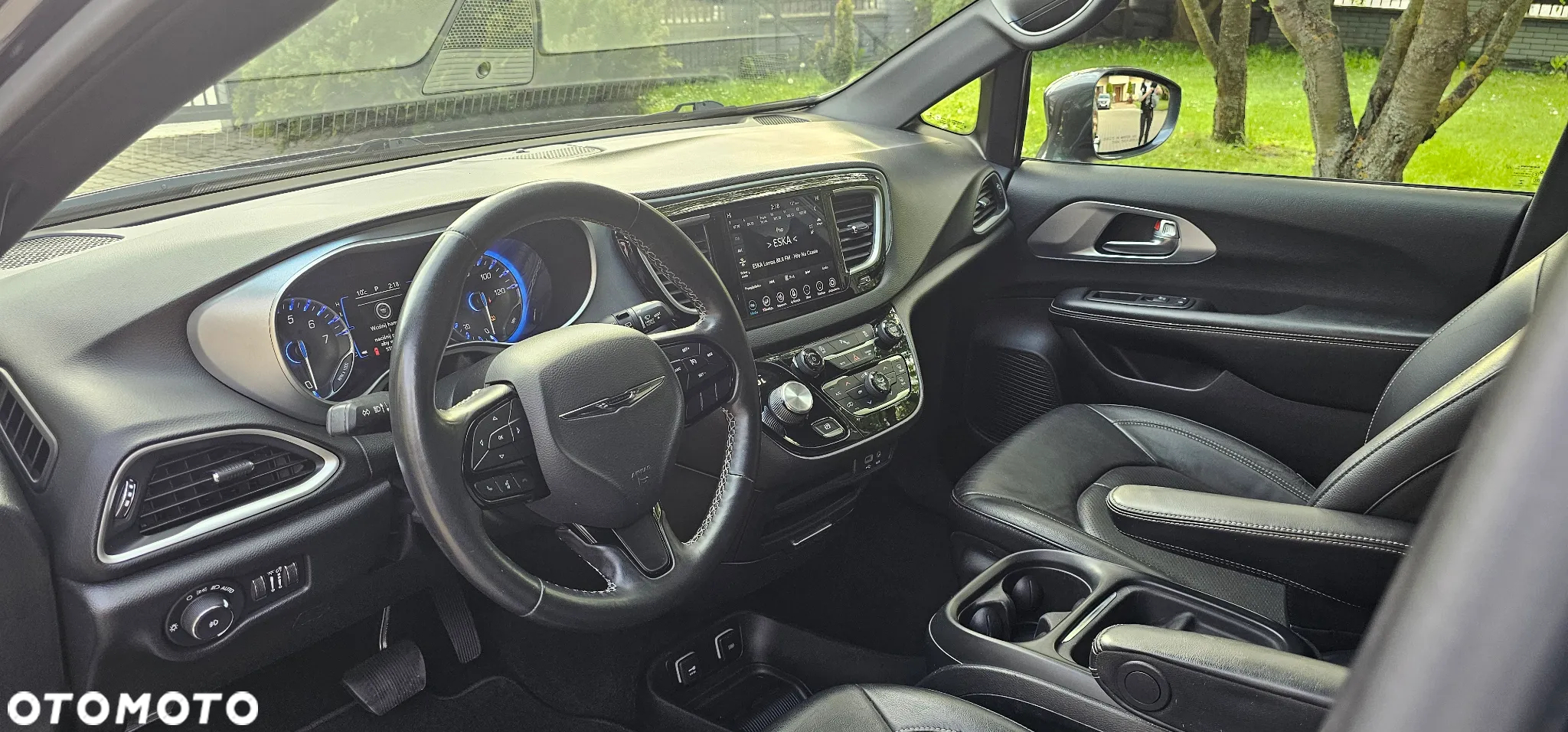 Chrysler Pacifica - 10