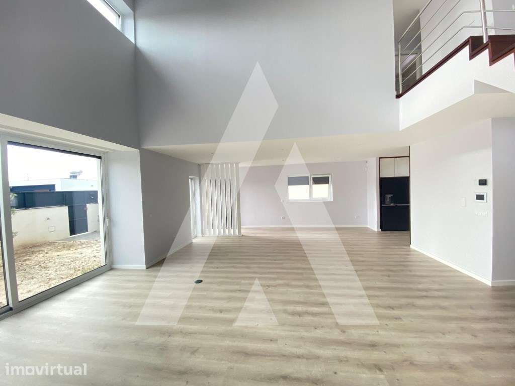 Moradia T4 de luxo, a 10 minutos do centro de Aveiro! - Grande imagem: 4/33
