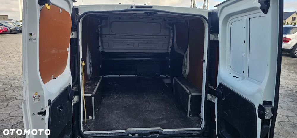 Renault Trafic - 21