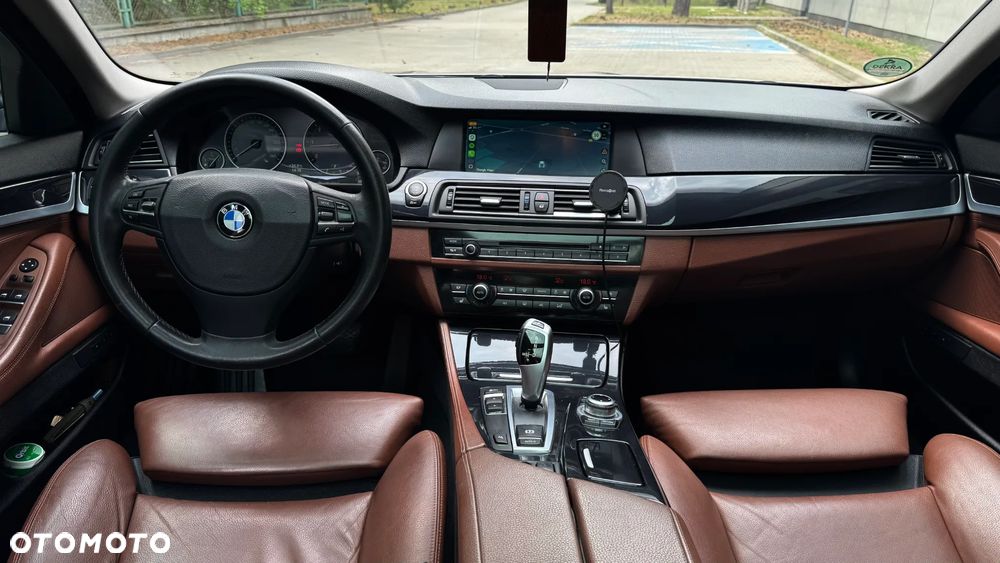 BMW Seria 5 525d Sport-Aut Luxury Line - 7