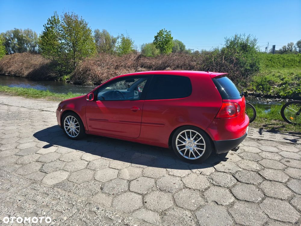 Volkswagen Golf 2.0 TDI DPF GT - 5
