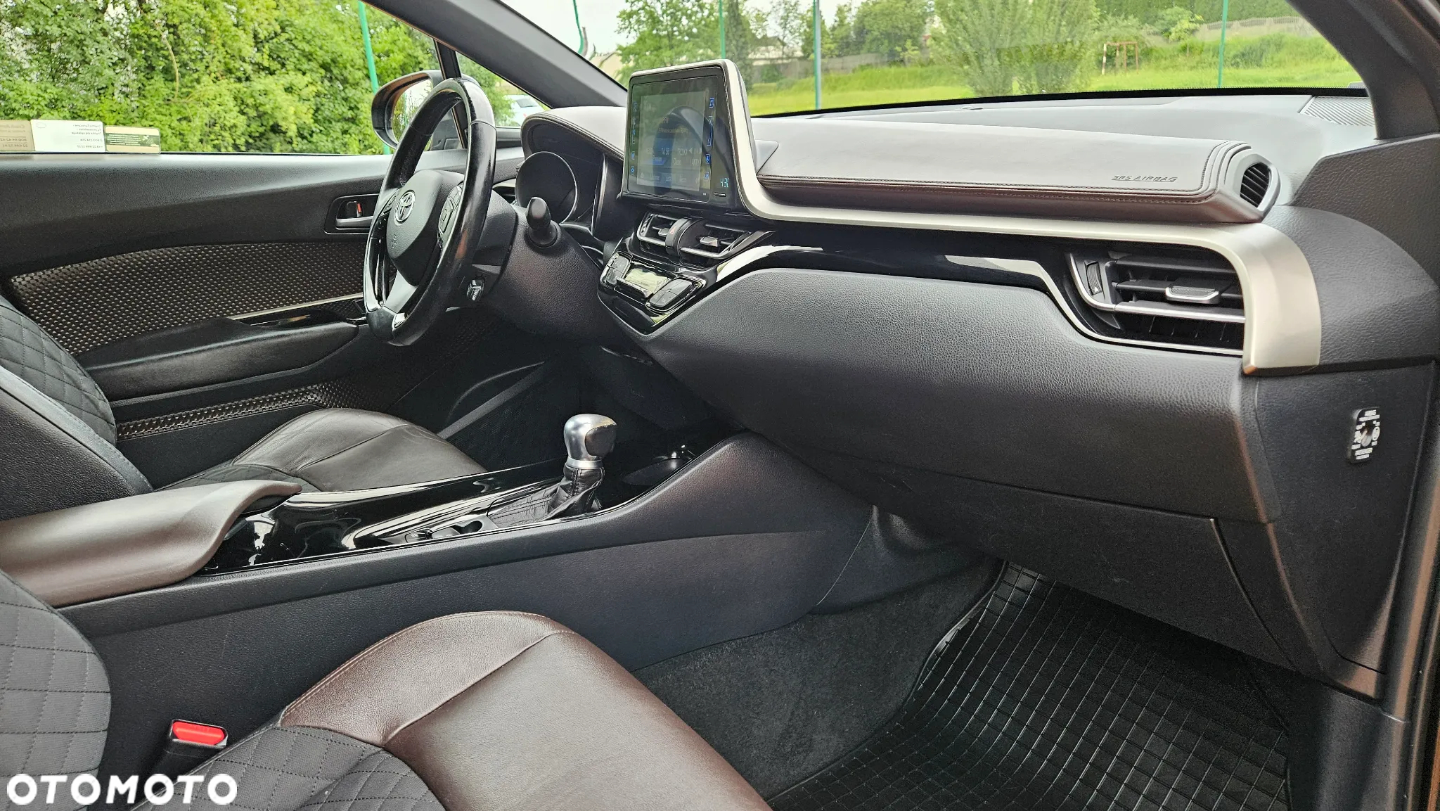 Toyota C-HR 1.8 Hybrid Prestige - 30