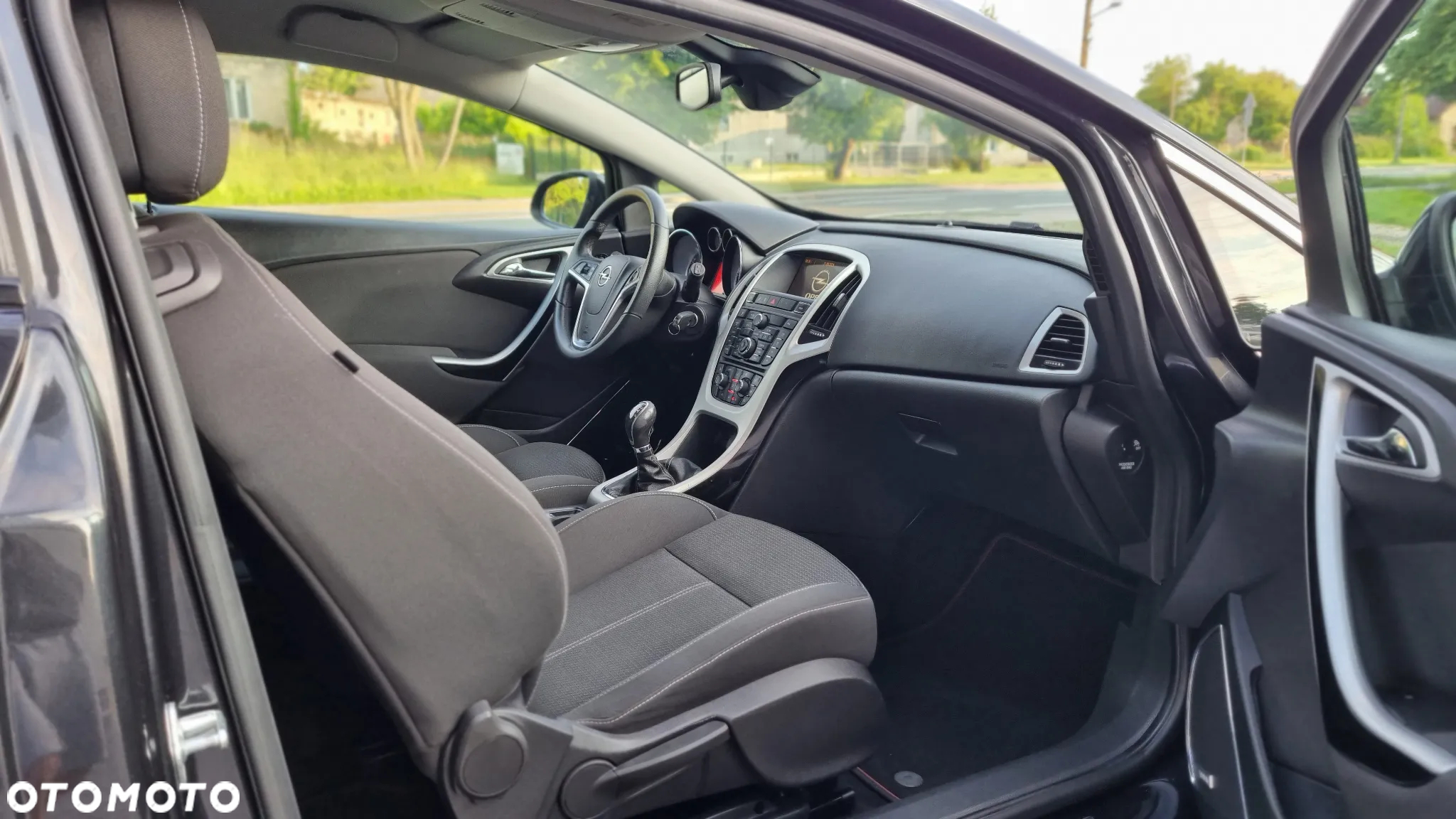 Opel Astra GTC 1.4 Turbo - 15