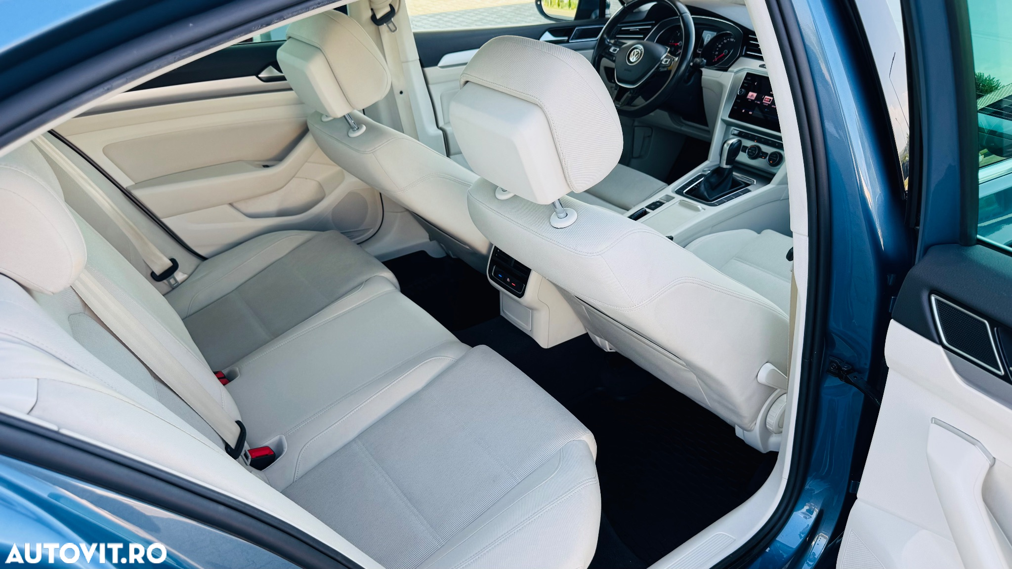 Volkswagen Passat - 23
