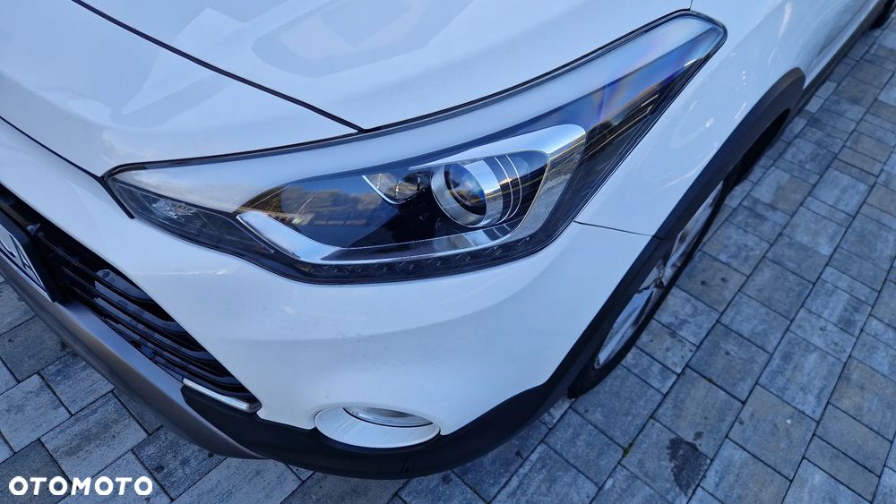Hyundai i20 1.4 Active Premium - 11