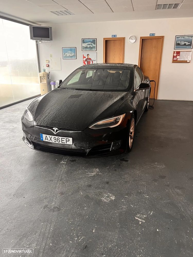 Tesla Model S Standard - 10