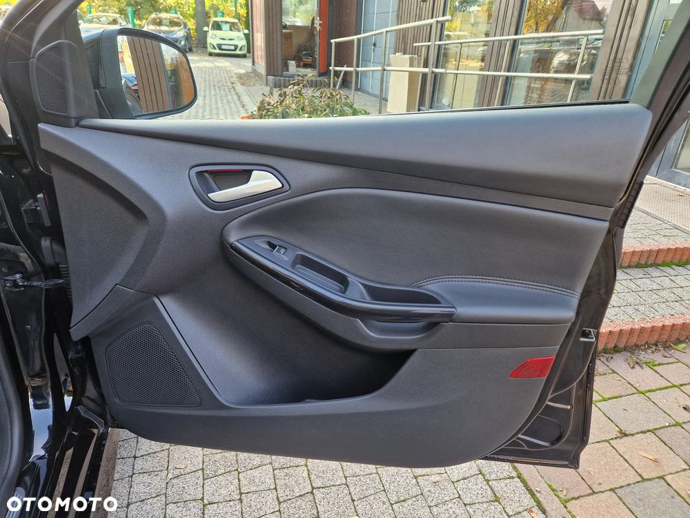 Ford Focus 2.0 TDCi ST-Line Black ASS - 26