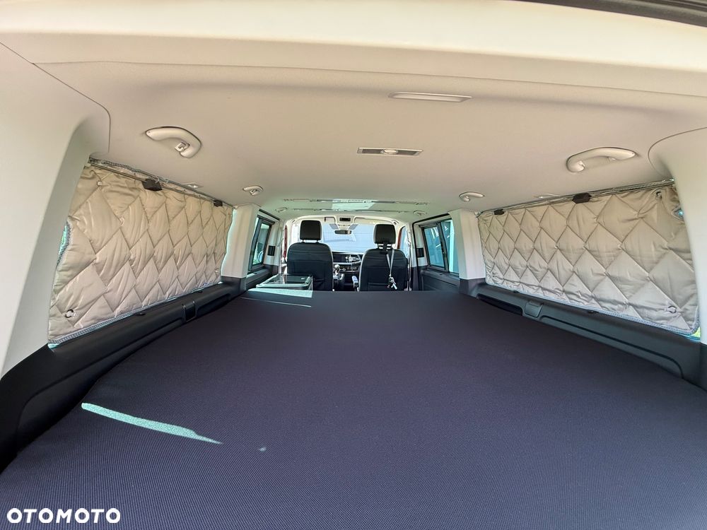 Volkswagen Multivan - 29