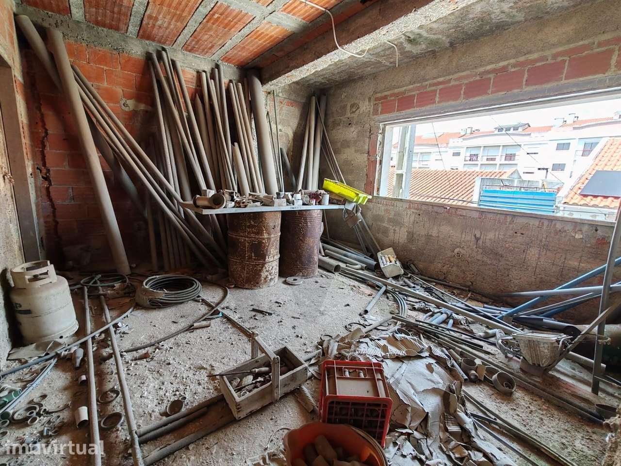 2 Lotes De Terreno com Benfeitorias - Grande imagem: 5/24