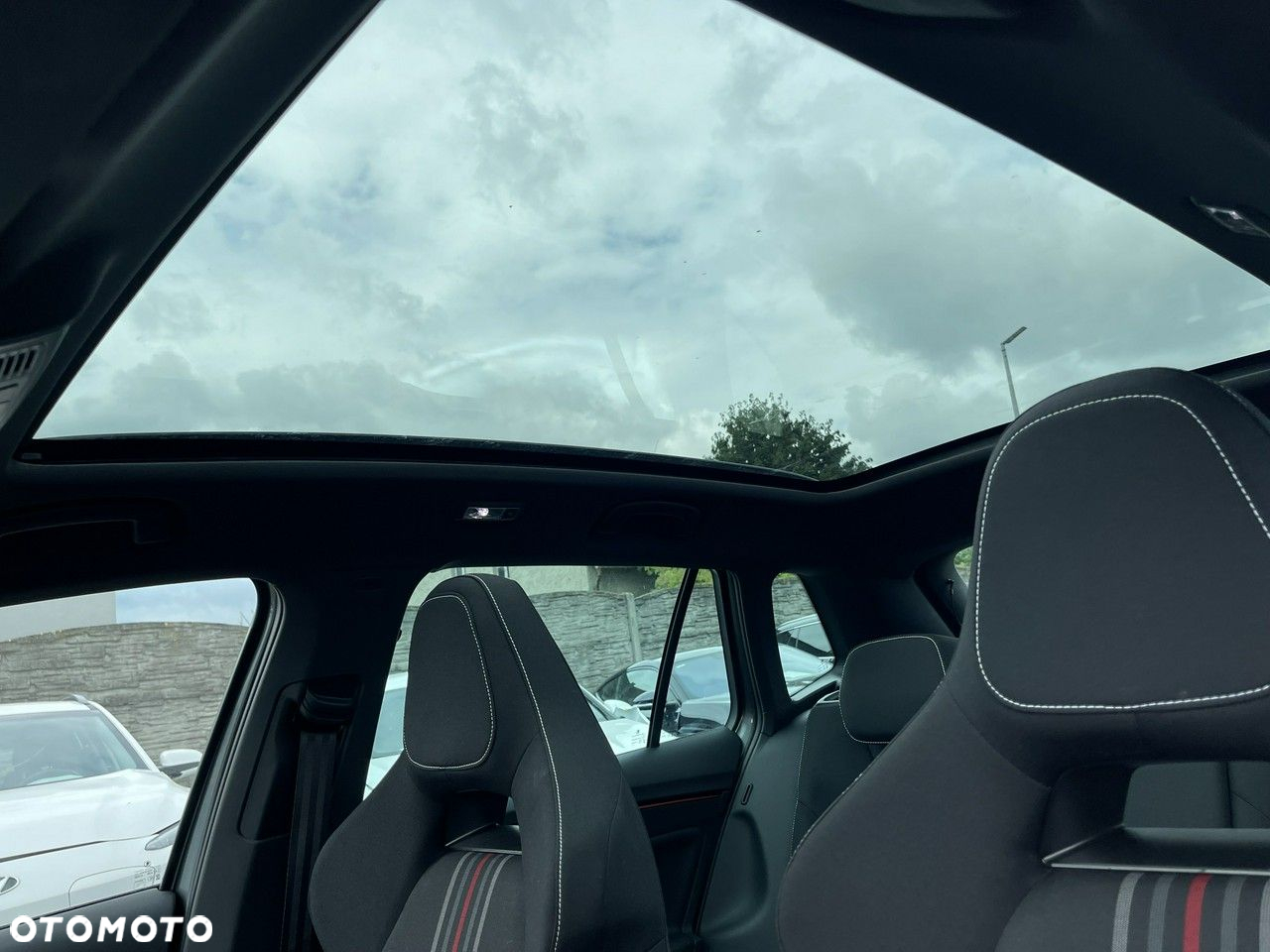 Skoda Kamiq 1.0 TSI DSG Monte Carlo - 13