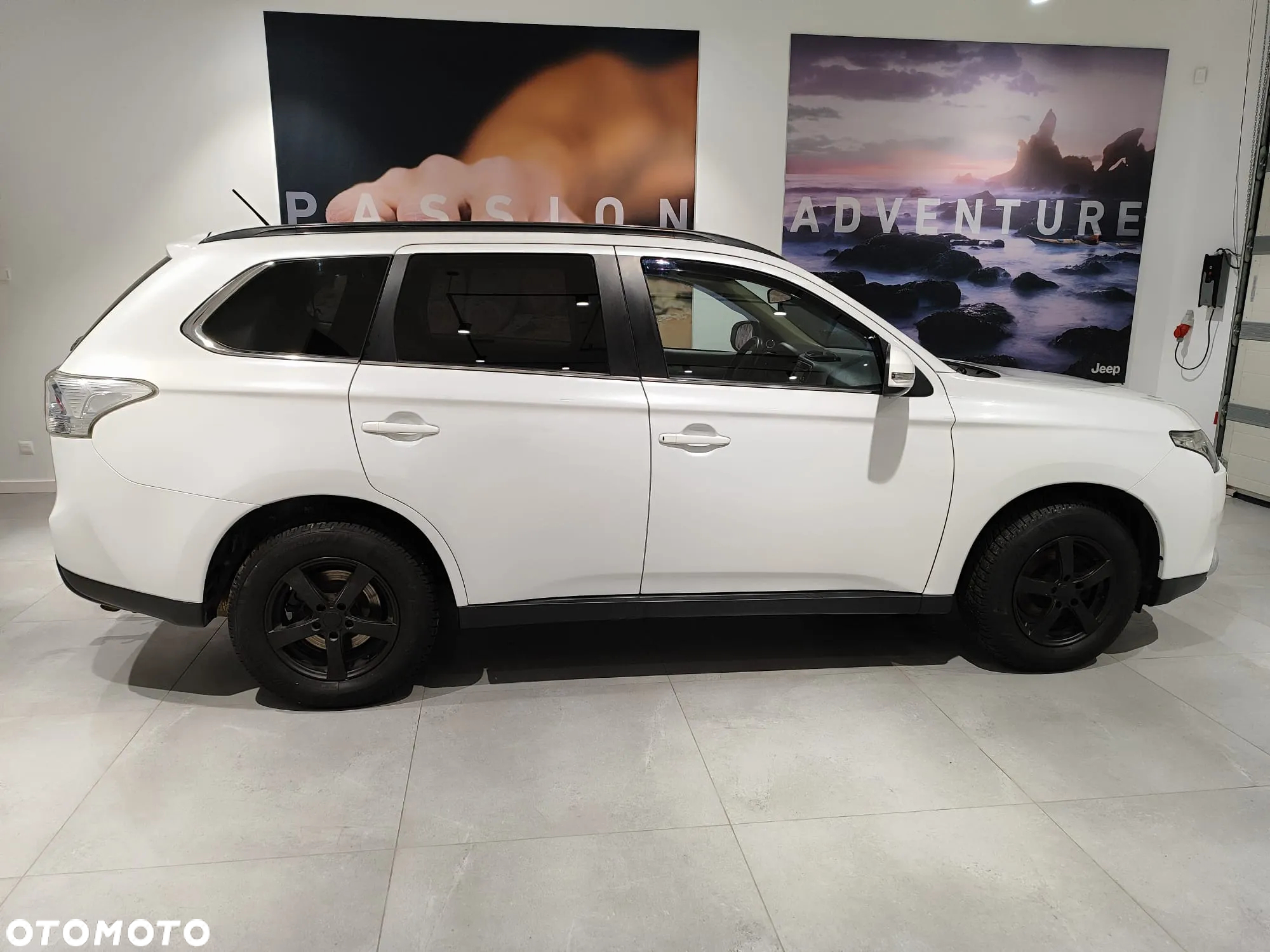 Mitsubishi Outlander 2.2 DID Intense - 4