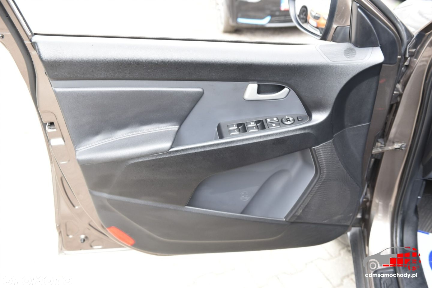Kia Sportage - 12