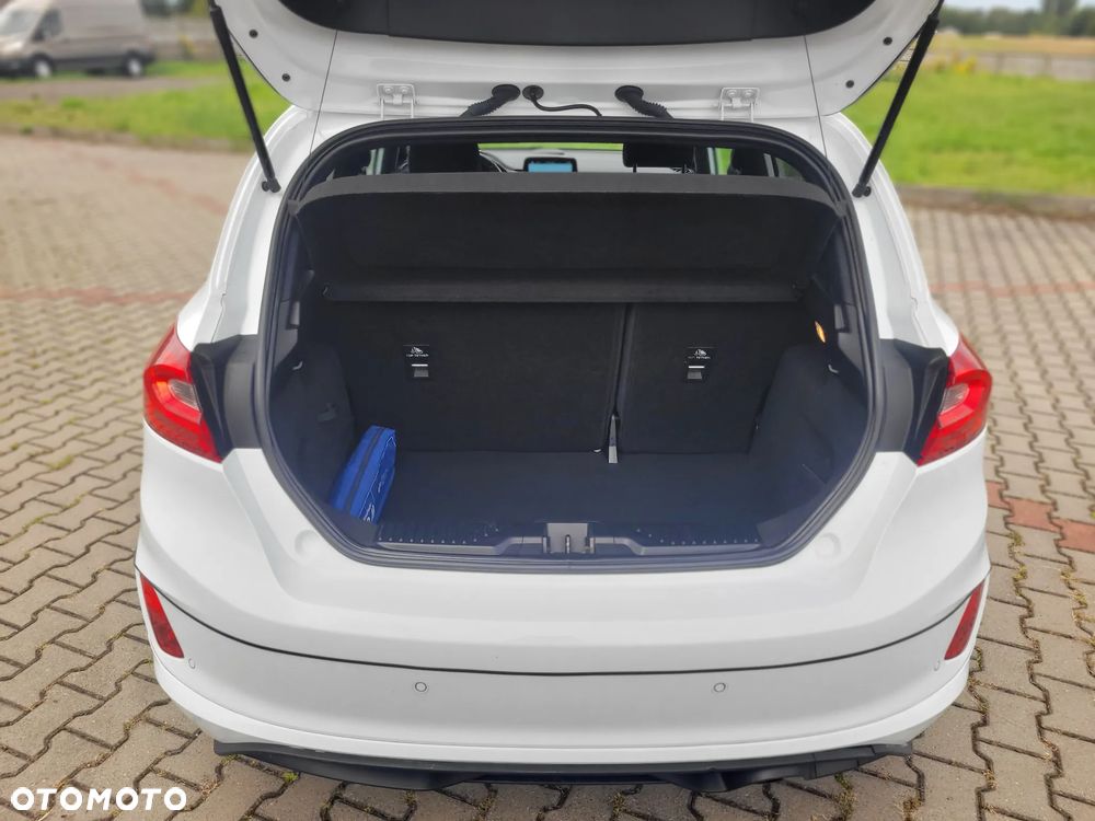 Ford Fiesta 1.1 S&S ST-LINE - 33