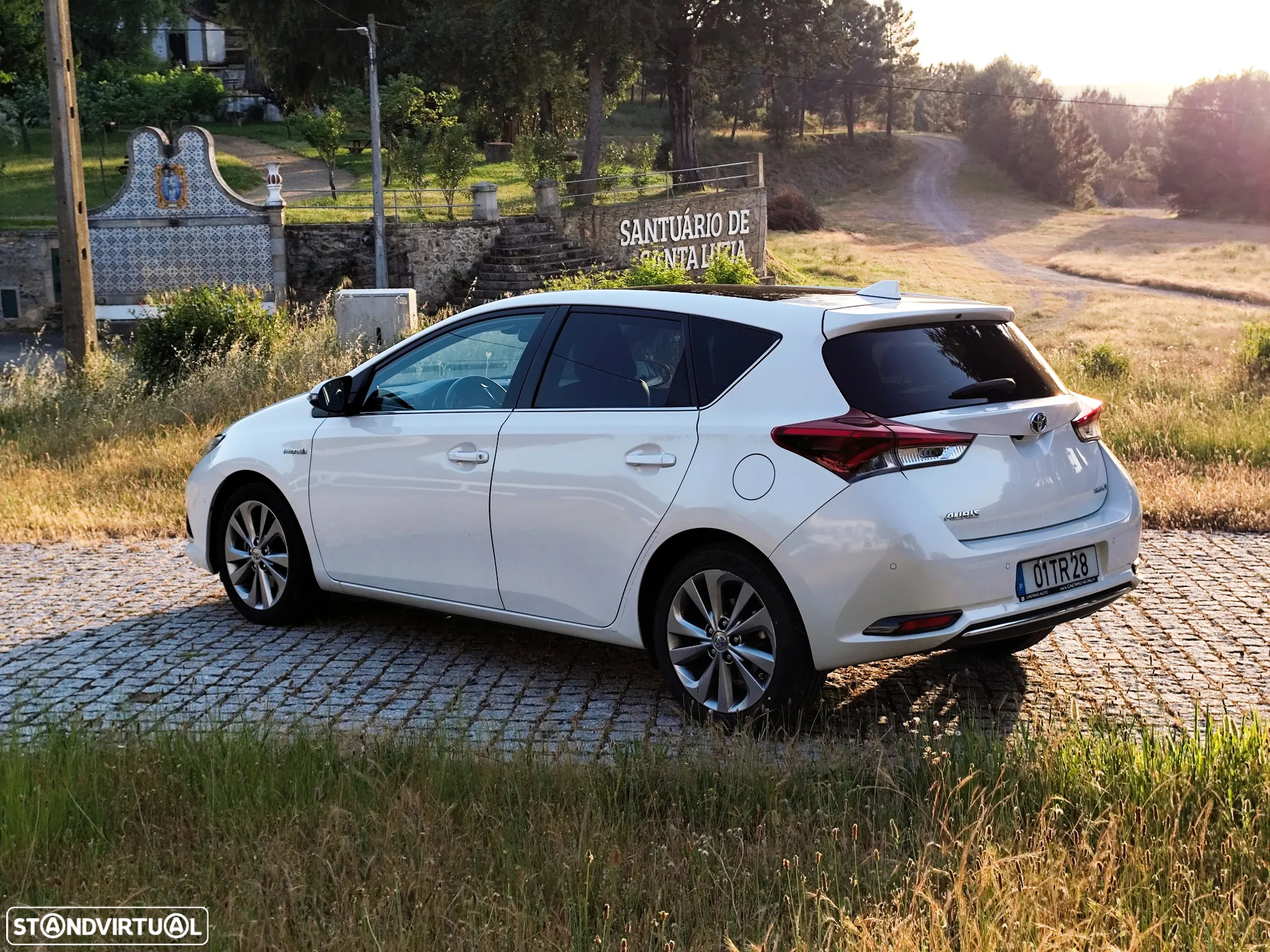Toyota Auris 1.8 HSD Exclusive +TSS+Navi - 4