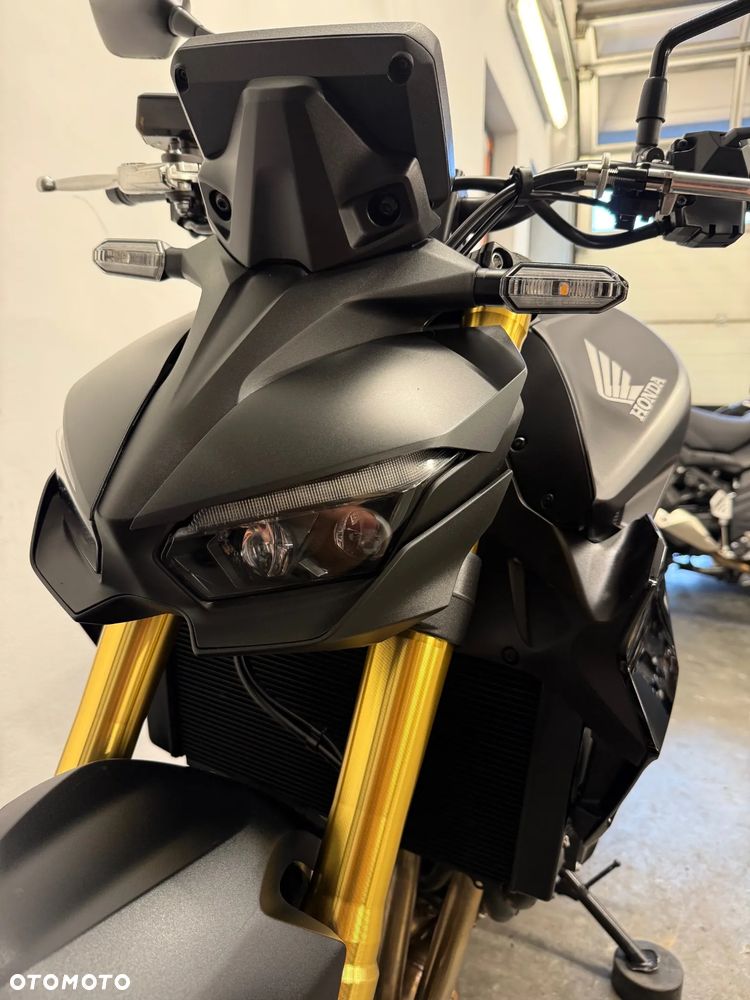 Honda Hornet - 26