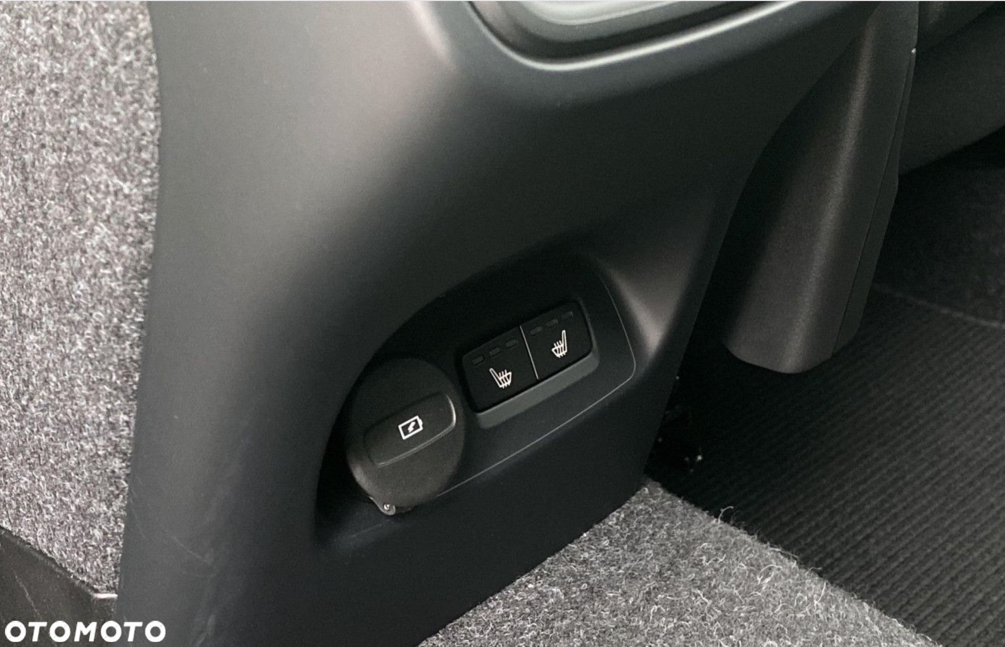 Volvo XC 40 T3 R-Design - 17