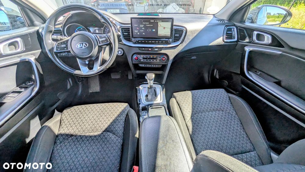 Kia Ceed - 7