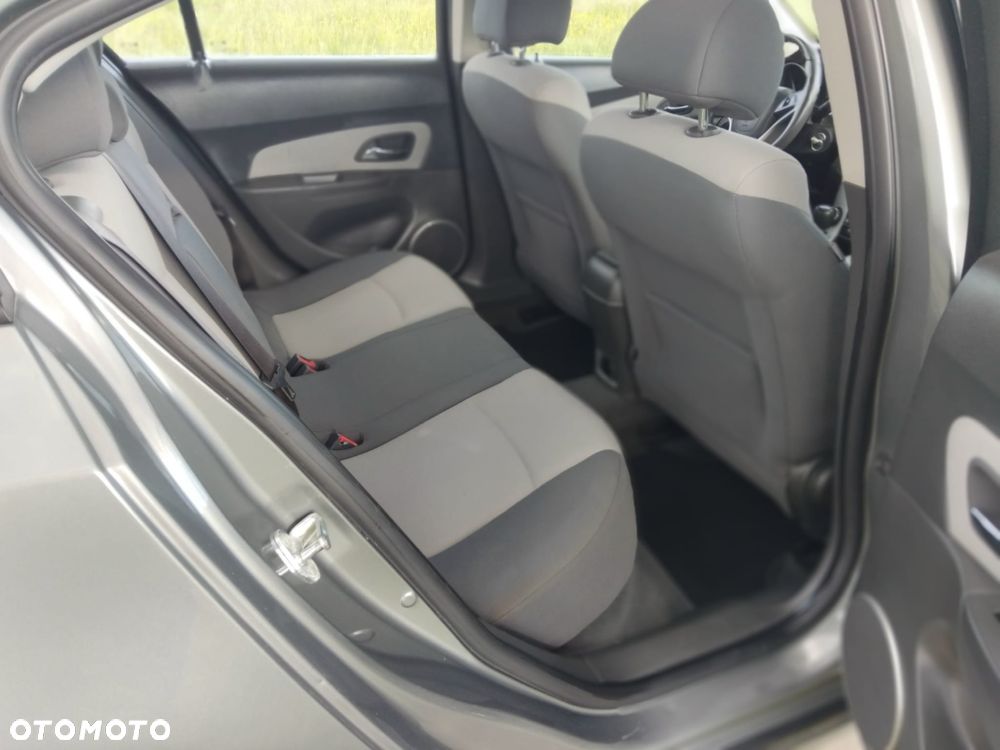 Chevrolet Cruze 1.8 LT - 14