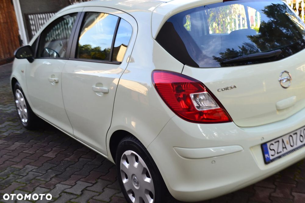 Opel Corsa 1.4 Cosmo - 13