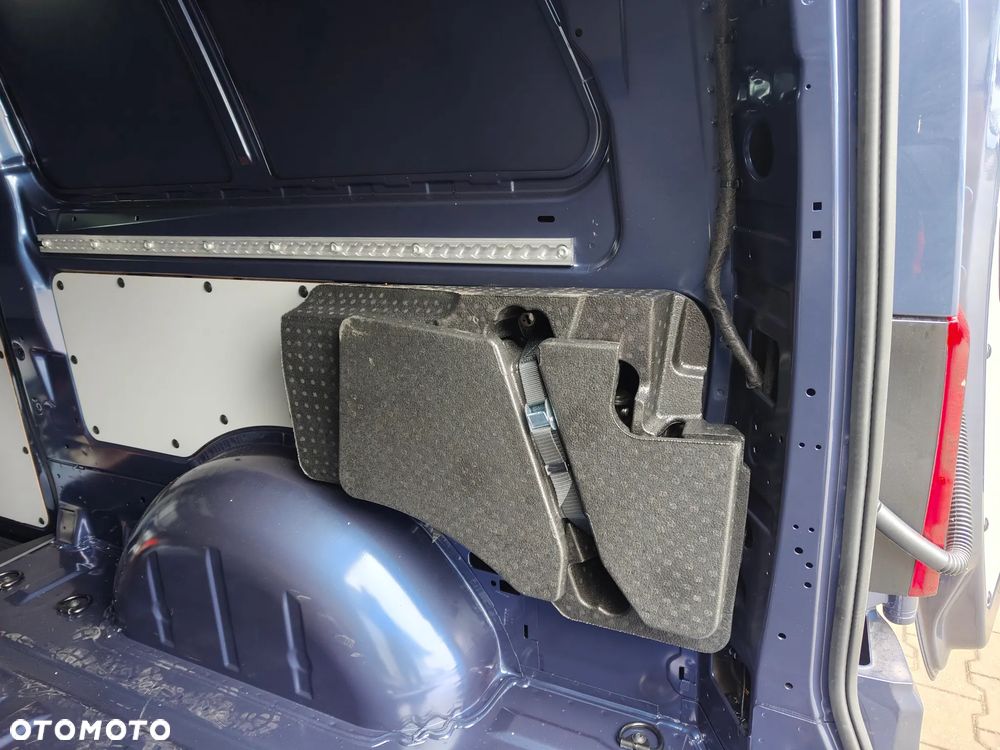 Mercedes-Benz Vito - 26