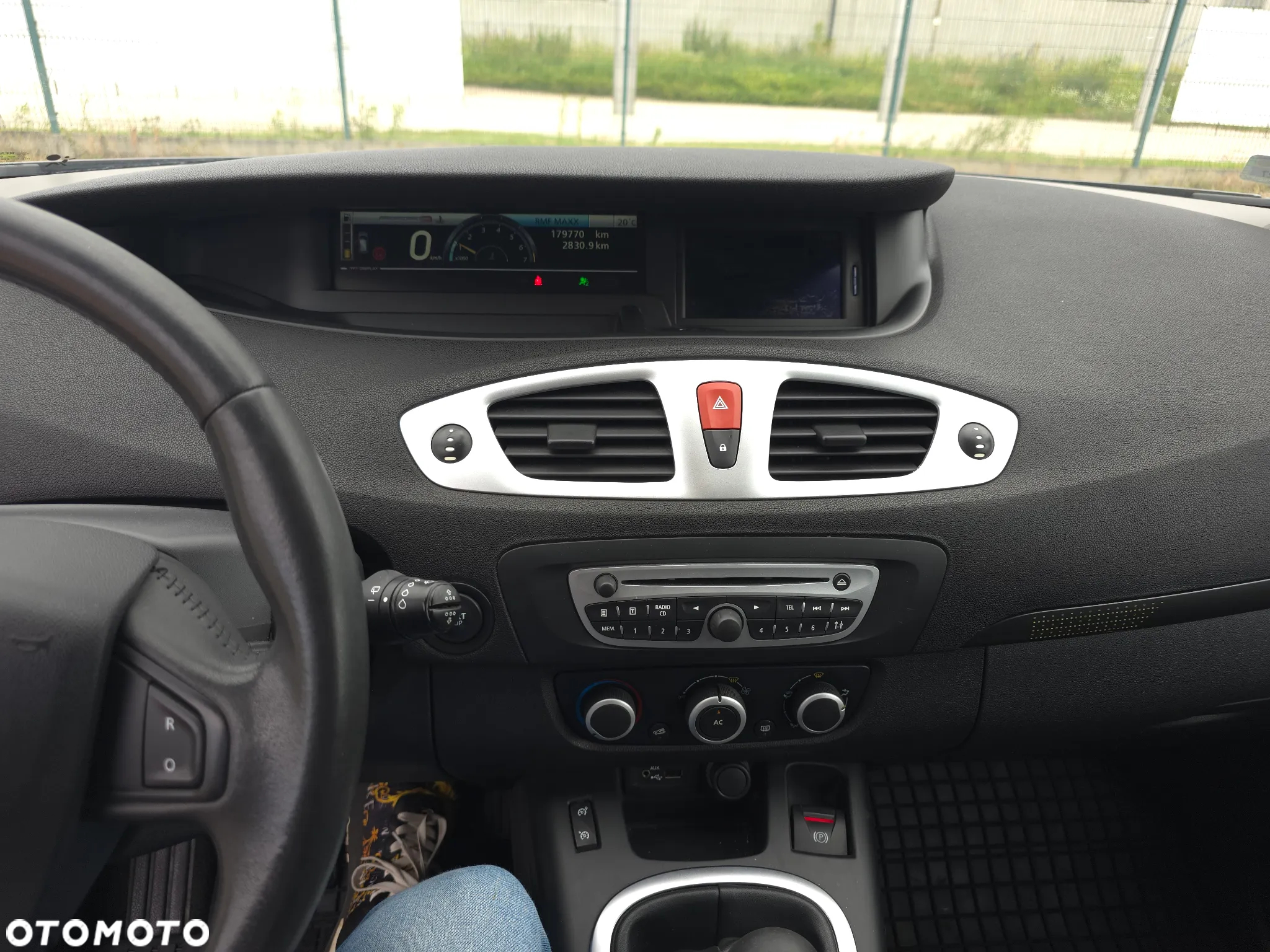 Renault Scenic 1.6 16V 110 TomTom Edition - 34