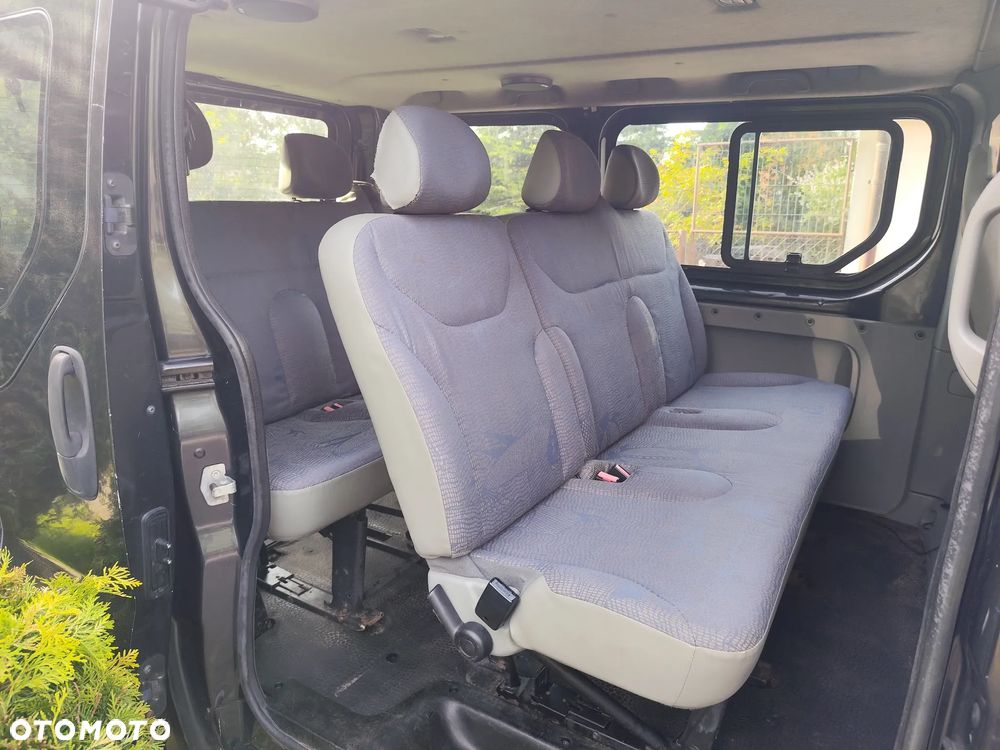 Renault Trafic Passenger - 5