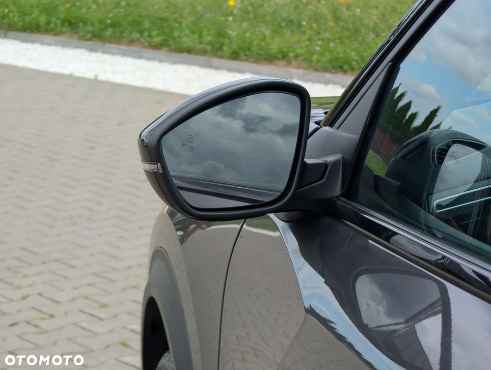 Peugeot 2008 PureTech 130 EAT8 GT - 19