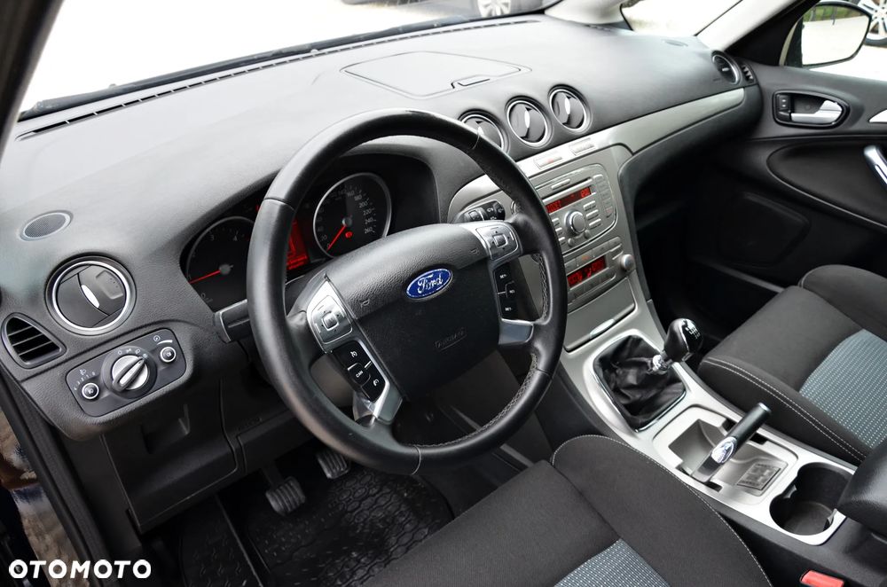 Ford S-Max 2.0 TDCi DPF Business Edition - 28