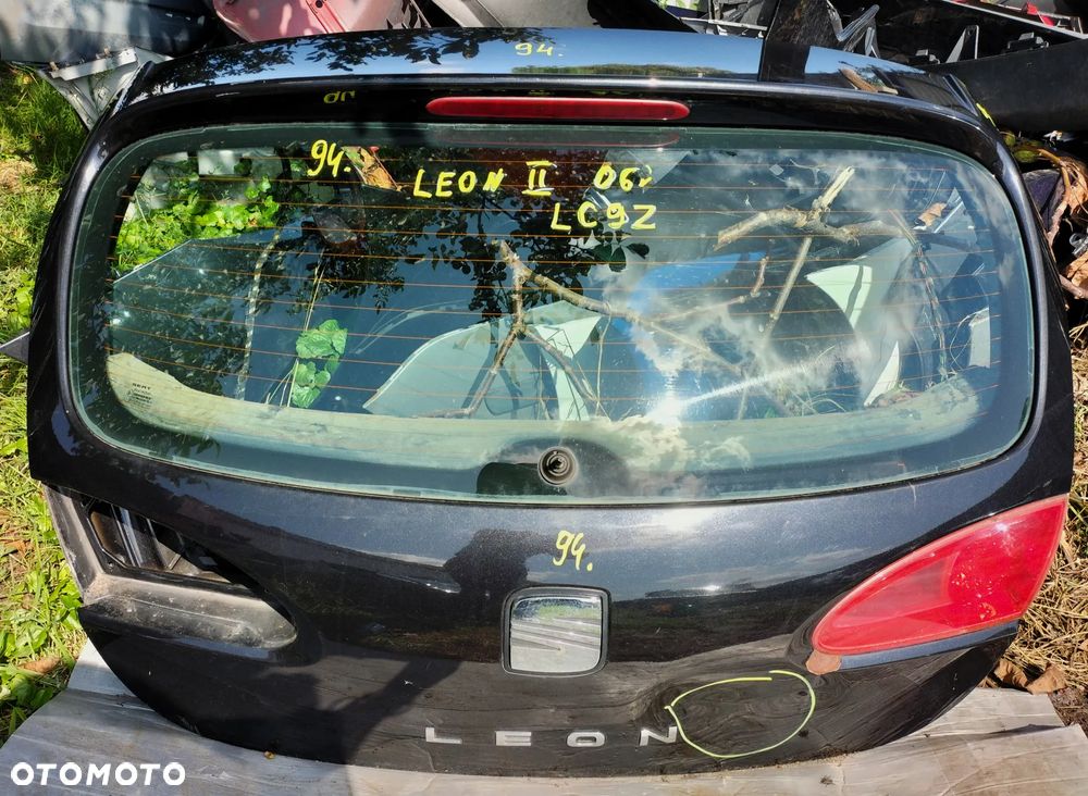 SEAT LEON II KLAPA  bez lamp - 1