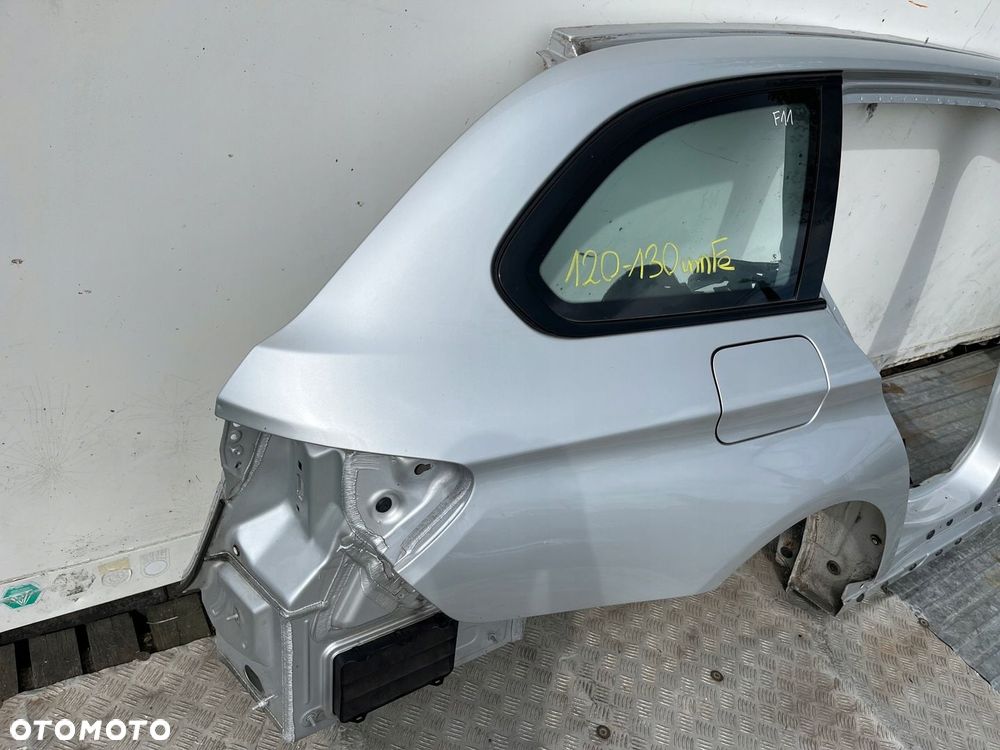 Blotnik cwiartka szyba poszycie prawy tyl BMW F11 354 120-130 umFe LADNY - 5